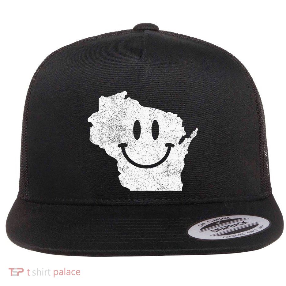 Smiling In Wi – Funny Wisconsin Happy Face Flat Bill Trucker Hat