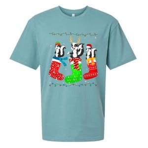 Skunk In Xmas Socks Funny Holiday Ugly Sweater Christmas Long Sleeve Sueded Cloud Jersey T-Shirt