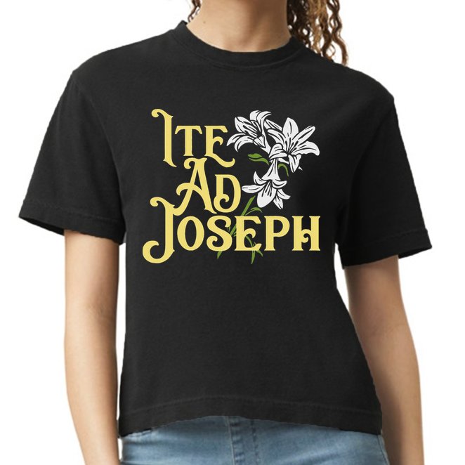 St Joseph Consecration Ite Ad Joseph Latin Catholic Saints Comfort Colors Boxy T-Shirt