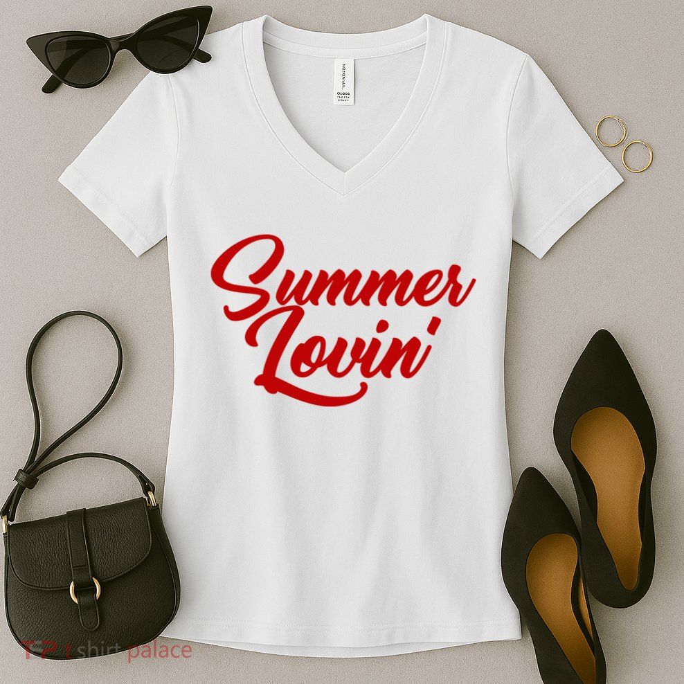 Summer Lovin Cute Women's V-Neck T-Shirt