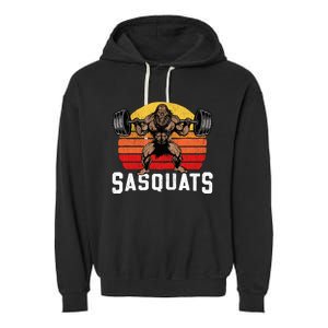 Sasquats Leg Day Weightlifting Bigfoot Squat Distressed 80s Garment-Dyed Fleece Hoodie