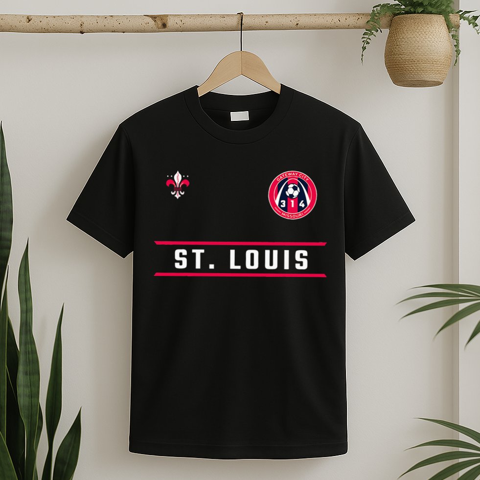 St Louis Gateway Arch Skyline 314 Fleur De Lis Badge Banner T-Shirt