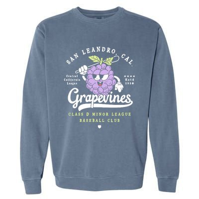 San Leandro Grapevines California Vintage Defunct Baseball Teams Garment-Dyed Sweatshirt