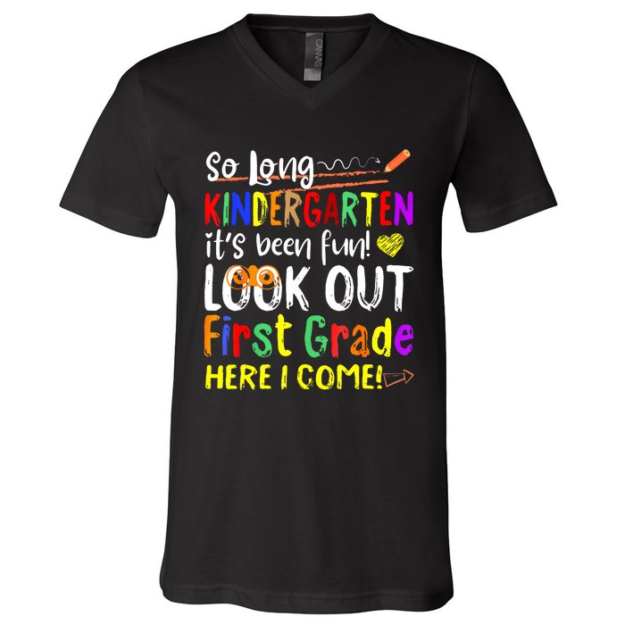 So Long Kindergarten Here I Come 1 Grade Graduation Fun V-Neck T-Shirt