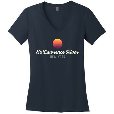 St Lawrence River NEW YORK Bass Fishing Fishin Pro Women's V-Neck T-Shirt