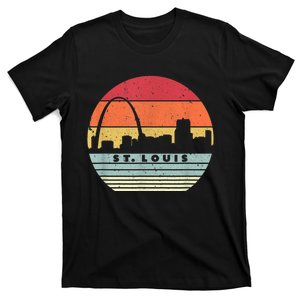 St. Louis Souvenir Shirt. Retro Style USA Skyline T-Shirt