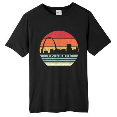 St. Louis Souvenir Shirt. Retro Style USA Skyline Tall Fusion ChromaSoft Performance T-Shirt