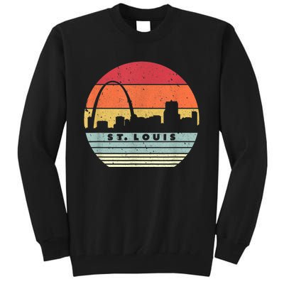 St. Louis Souvenir Shirt. Retro Style USA Skyline Tall Sweatshirt