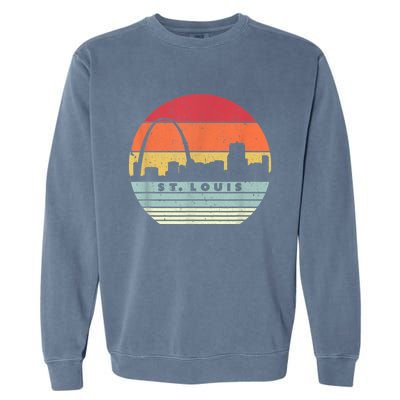 St. Louis Souvenir Shirt. Retro Style USA Skyline Garment-Dyed Sweatshirt