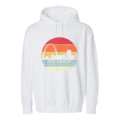 St. Louis Souvenir Shirt. Retro Style USA Skyline Garment-Dyed Fleece Hoodie