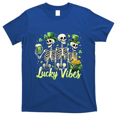Skeleton Lucky Vibes Funny St PatrickS Day Beer Lovers Gift T-Shirt