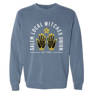 Salem Local Witch Union 1692 Cute Retro S Halloween Great Gift Garment-Dyed Sweatshirt