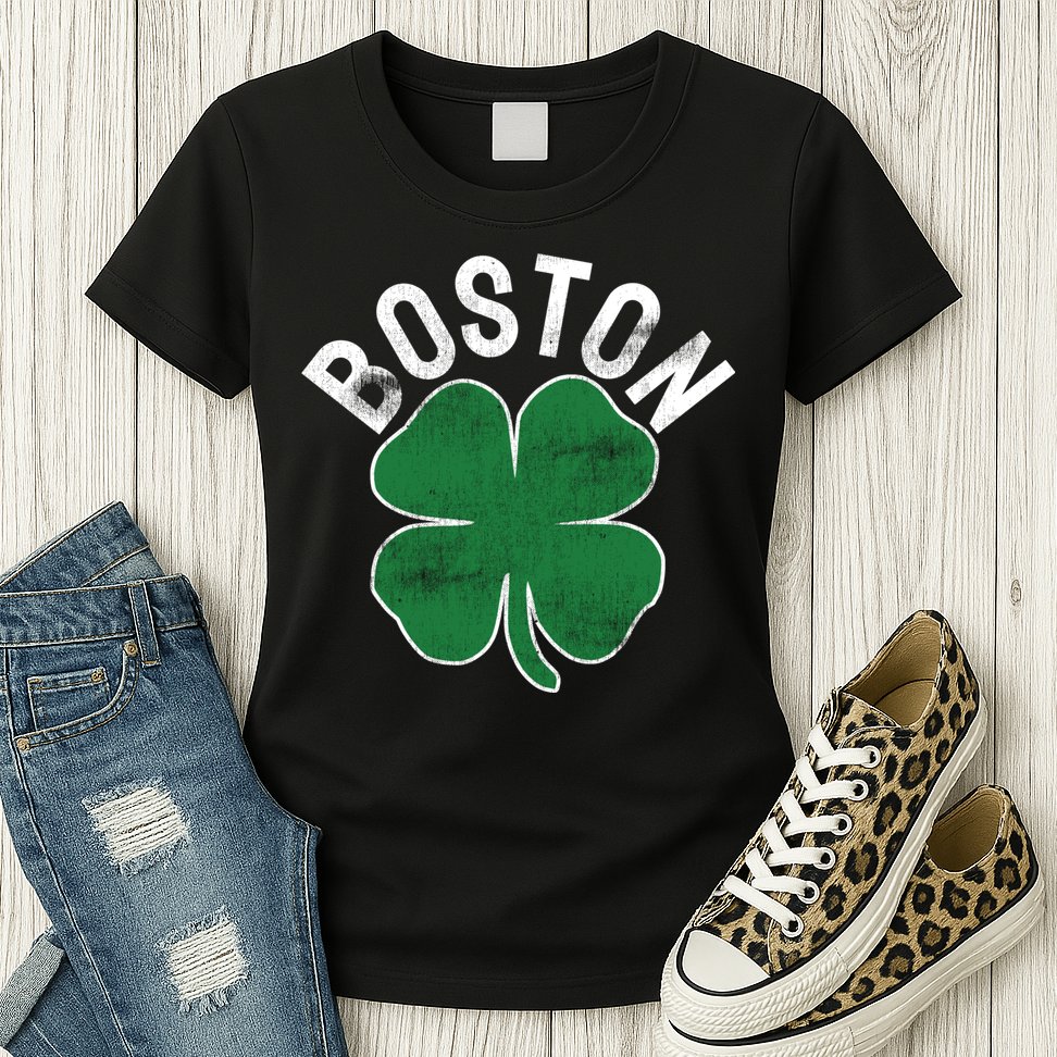 Shamrock Massachusetts Boston ST PATRICKS DAY Irish Green Womens T-Shirt
