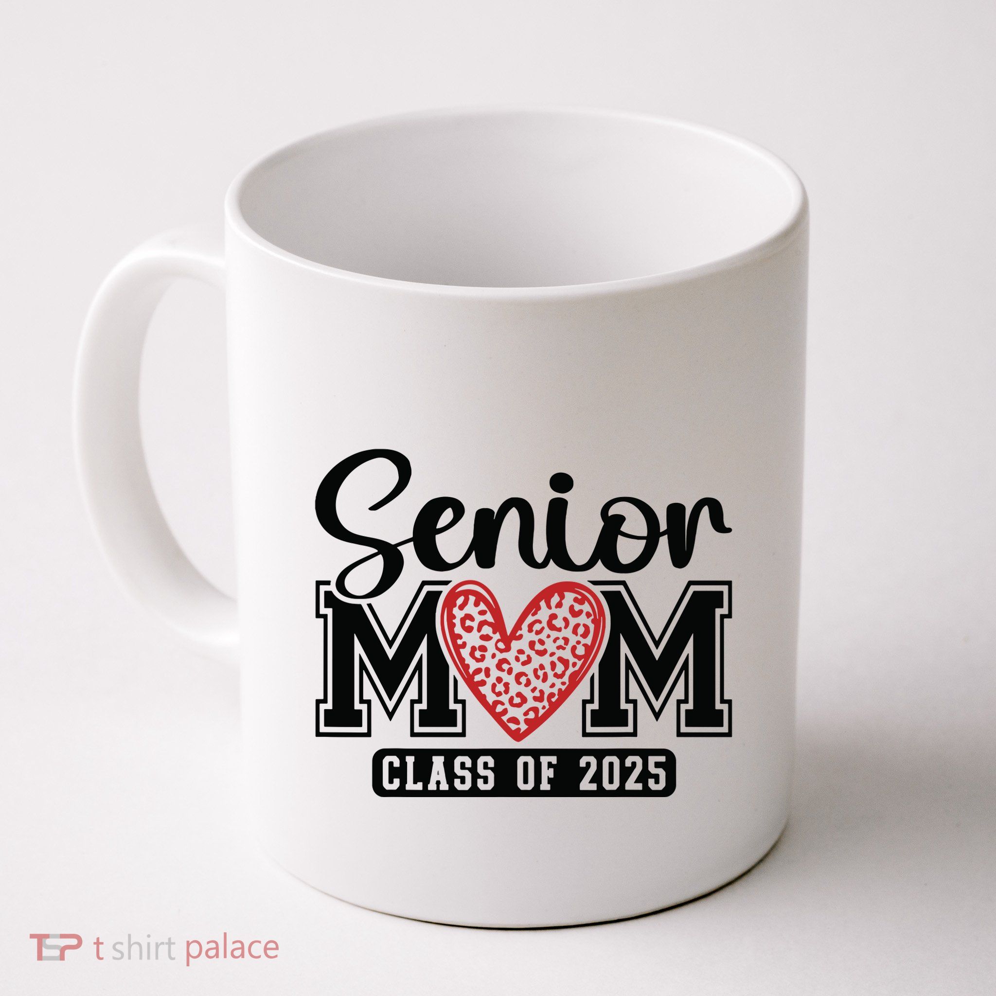 Senior Mom Class Of 2025 Graduation Vintage School Spirit Mug