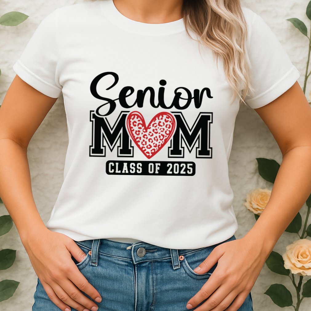 Senior Mom Class Of 2025 Graduation Vintage School Spirit Womens T-Shirt
