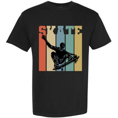 Skateboarding Man Retro Skate Hobby Sport Lover Skater Gift Garment-Dyed Heavyweight T-Shirt