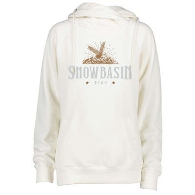 Snowbasin Mountains Utah Hiking Outdoors Eagle Cute Gift Womens Funnel Neck Pullover Hood