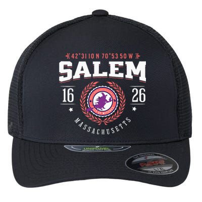 Salem Massachusetts Witch Tourist Souvenir Halloween Flexfit Unipanel Trucker Cap