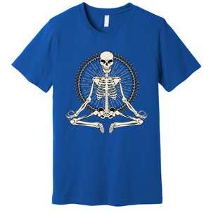 Skeleton Meditating Yoga Namaste 7 Chakras Spooky Halloween Cool Gift Premium T-Shirt