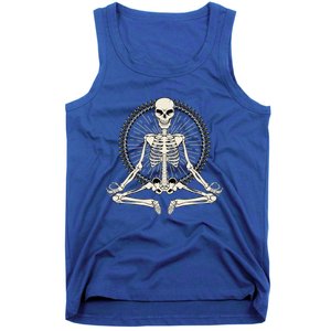 Skeleton Meditating Yoga Namaste 7 Chakras Spooky Halloween Cool Gift Tank Top