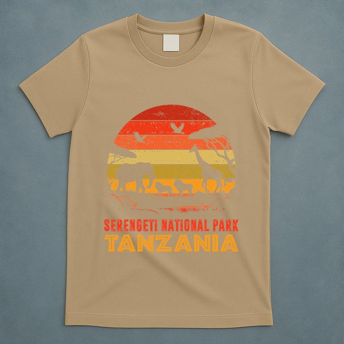 Serengeti National Park Tanzania Safari Animals Retro T-Shirt