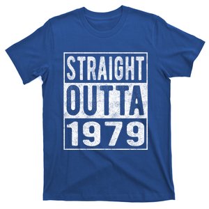 Straight Outta 1979 Fun Distressed Born 1979 Birthday Gift Meaningful Gift T-Shirt