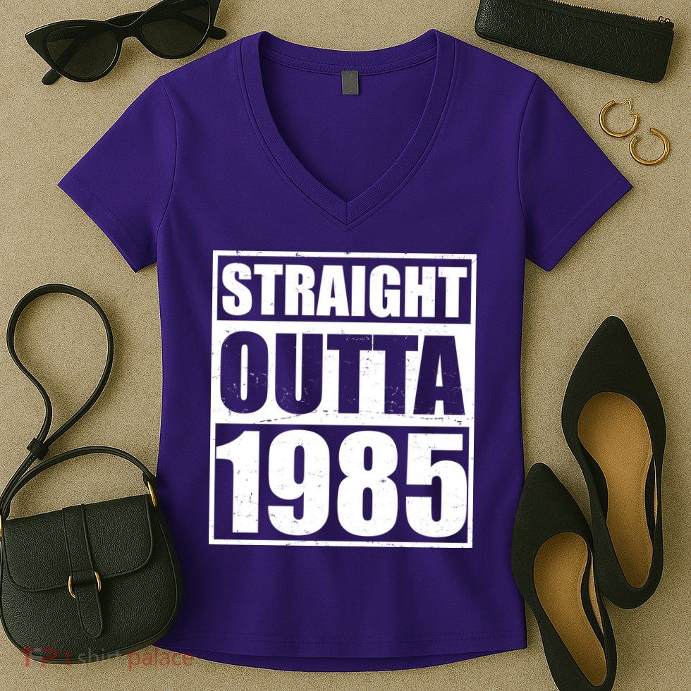 Straight Outta 1985 40th Birthday Women's V-Neck T-Shirt