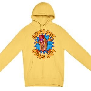 Sun´s Out Buns Out I Fast Food Sausage Hotdogs Food Wiener Gift Premium Pullover Hoodie