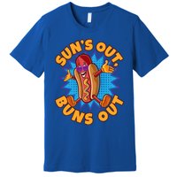 Sun´s Out Buns Out I Fast Food Sausage Hotdogs Food Wiener Gift Premium T-Shirt