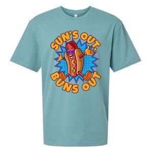 Sun´s Out Buns Out I Fast Food Sausage Hotdogs Food Wiener Gift Sueded Cloud Jersey T-Shirt