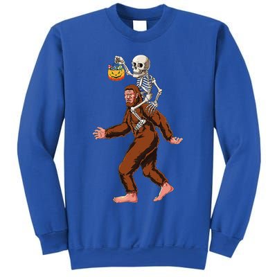 Skeleton On Bigfoot Funny Sasquatch Yeti Halloween Costume Sweatshirt