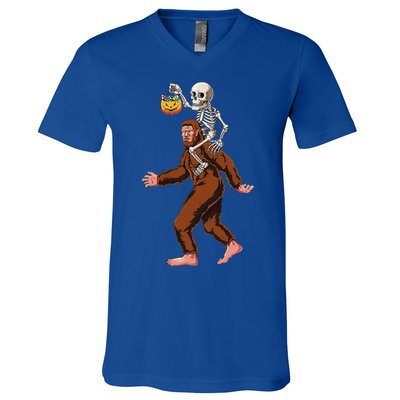 Skeleton On Bigfoot Funny Sasquatch Yeti Halloween Costume V-Neck T-Shirt