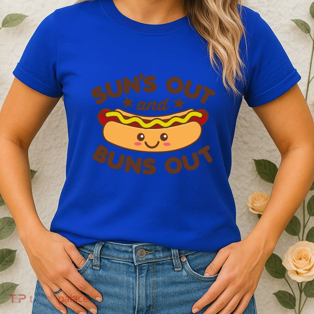 Suns Out Buns Out Hot Dog Kawaii Summer Vintage Foodie Great Gift Womens T-Shirt