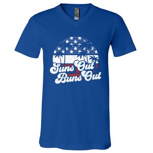 Suns Out Buns Out Retro Usa 4th Of July American Flag Beach Cute Gift V-Neck T-Shirt