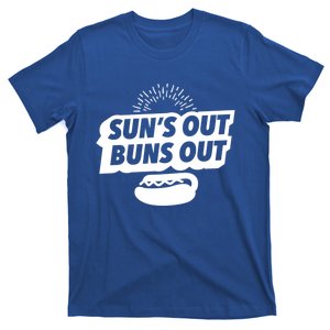 Suns Out Buns Out Grilling Barbecue Bbq Grillmaster Funny Gift T-Shirt