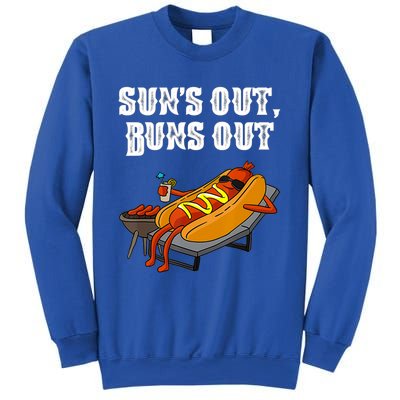 Suns Out Hotdog Buns Out Funny Sausage Bbq Fast Food Punny Gift Sweatshirt