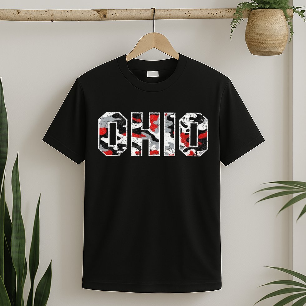 State Of Ohio Ohioan Trendy Distressed Camo Graphic Designs T-Shirt