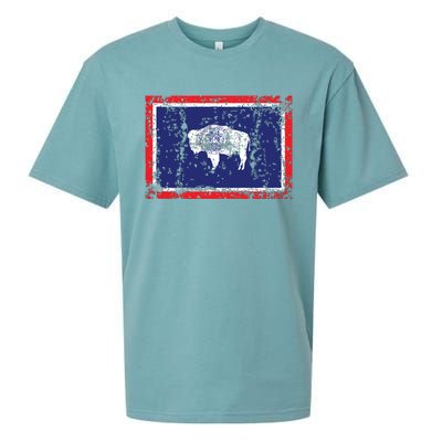 State Of Wyoming Flag Vintage Sueded Cloud Jersey T-Shirt