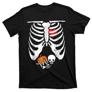 Skeleton Pregnancy Announcement Mom Halloween T-Shirt