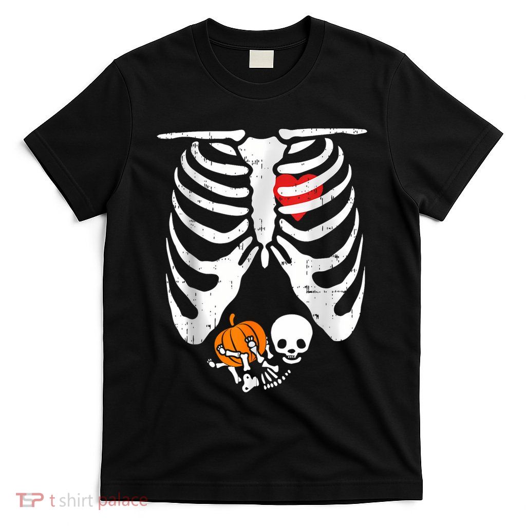 Skeleton Pregnancy Announcement Mom Halloween T-Shirt