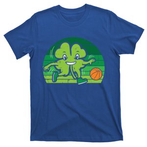 Shamrock Playing Basketball St Patricks Day Cute Gift T-Shirt