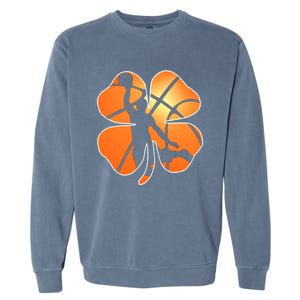 St Patrick's Day Basketball Shamrock Lucky Gift Garment-Dyed Sweatshirt