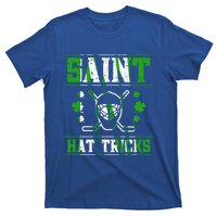 St Patrick`s Day Irish Saint Hat Tricks Lucky Hockey Green Gift T-Shirt