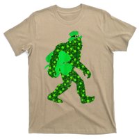 St Patricks Day Bigfoot Clover Leaf Irish Sasquatch T-Shirt