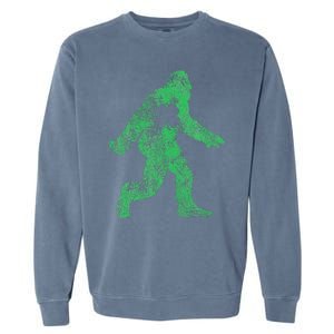 St Patricks Day Bigfoot Irish Sasqautch Saint Paddy's Gift Garment-Dyed Sweatshirt