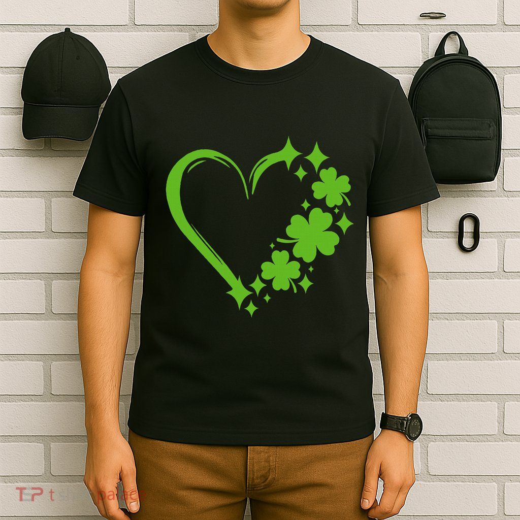 St Patricks Day Cute Heart Love Shamrock St Patricks Day T-Shirt