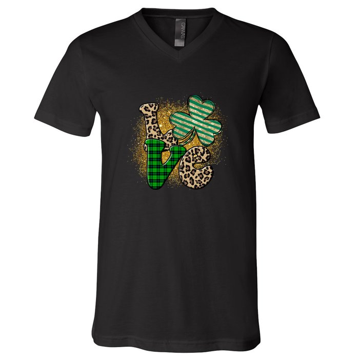 St Patrick's Day Love Plaid Shamrock Leopard Clover Leaf V-Neck T-Shirt