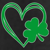 St Patricks Day Shamrock Heart 7 Panel Mesh Trucker Snapback Hat