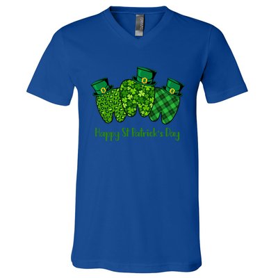 St Patrick's Day Dental Assistant Tooth Dentist Gift Meaningful Gift V-Neck T-Shirt