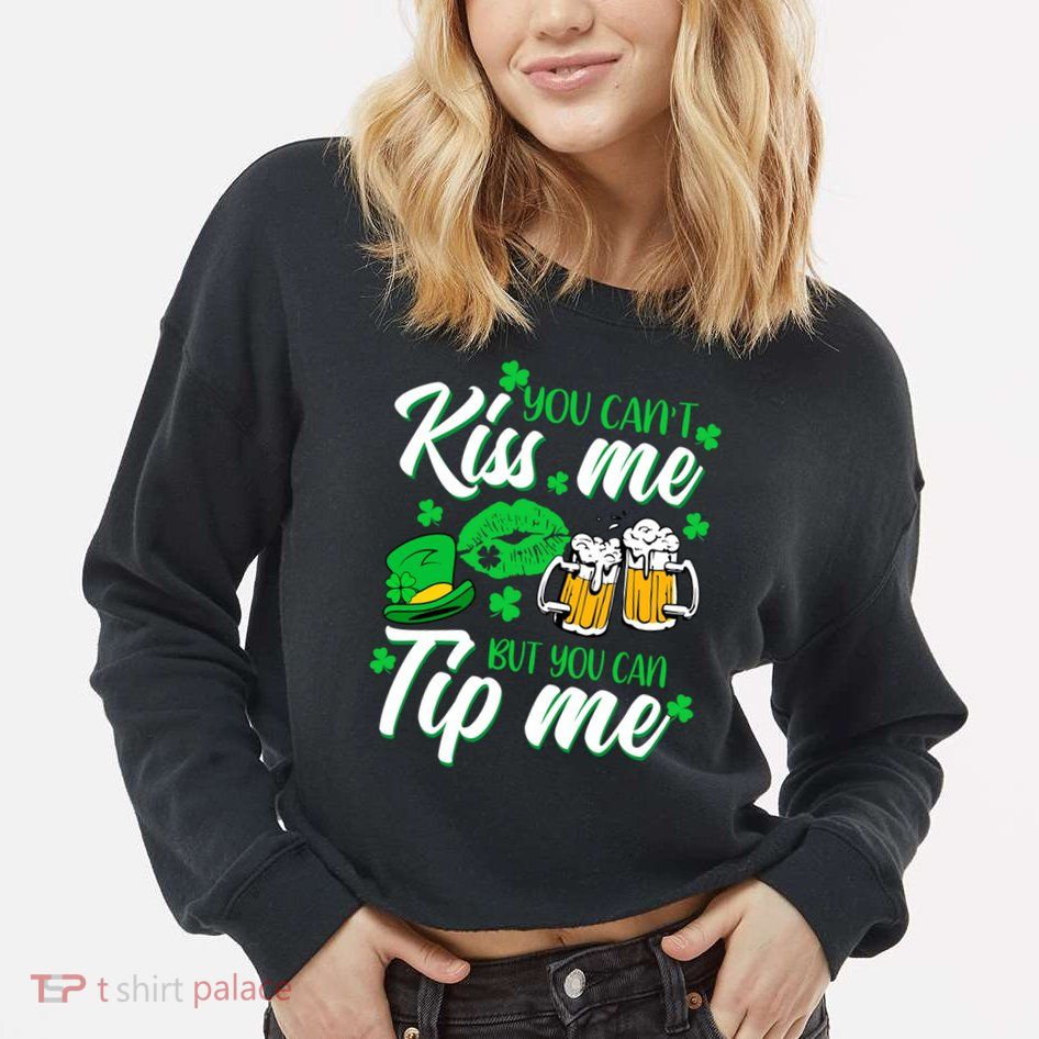 St Patrick's Day Lucky Shamrock Waitress Bartender Waiter Gift Cropped Pullover Crew